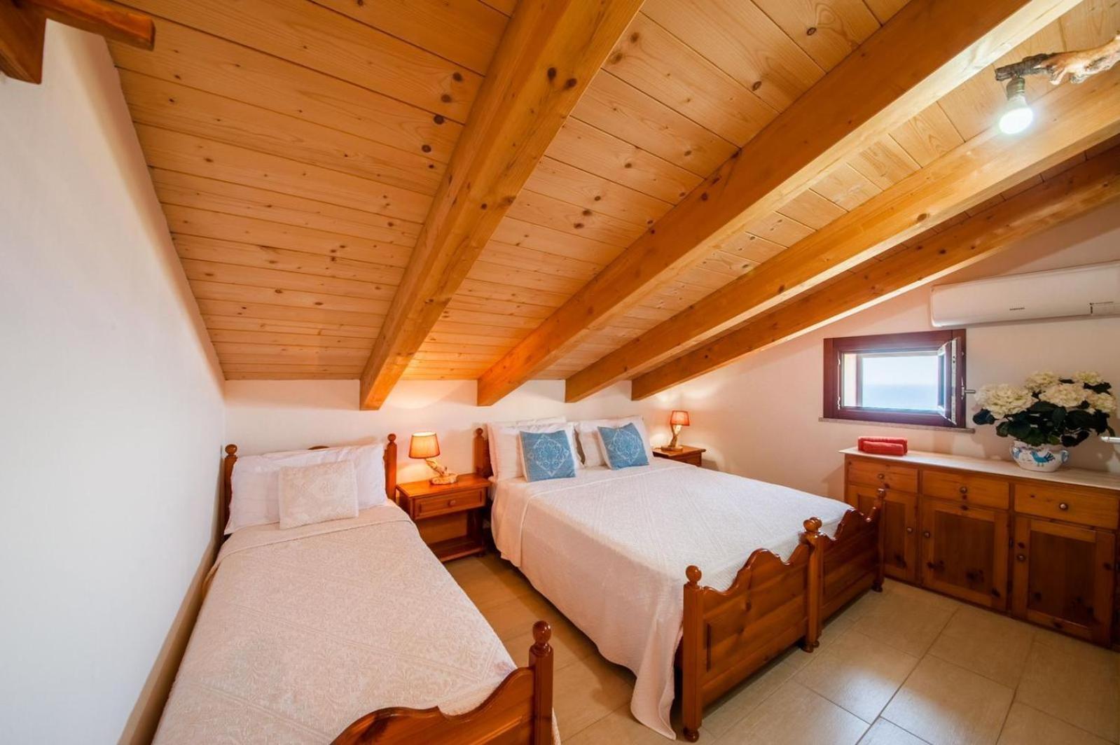 La Casa Di Mannazzotta 2 Bed & Breakfast Castelsardo Dış mekan fotoğraf